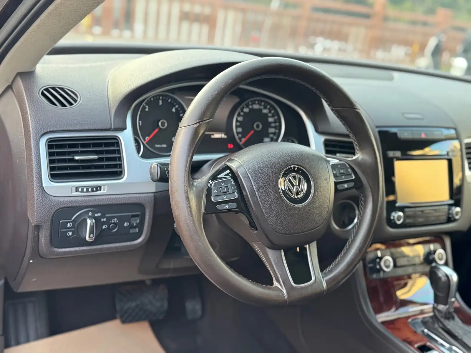 Фото 12 - Volkswagen Touareg