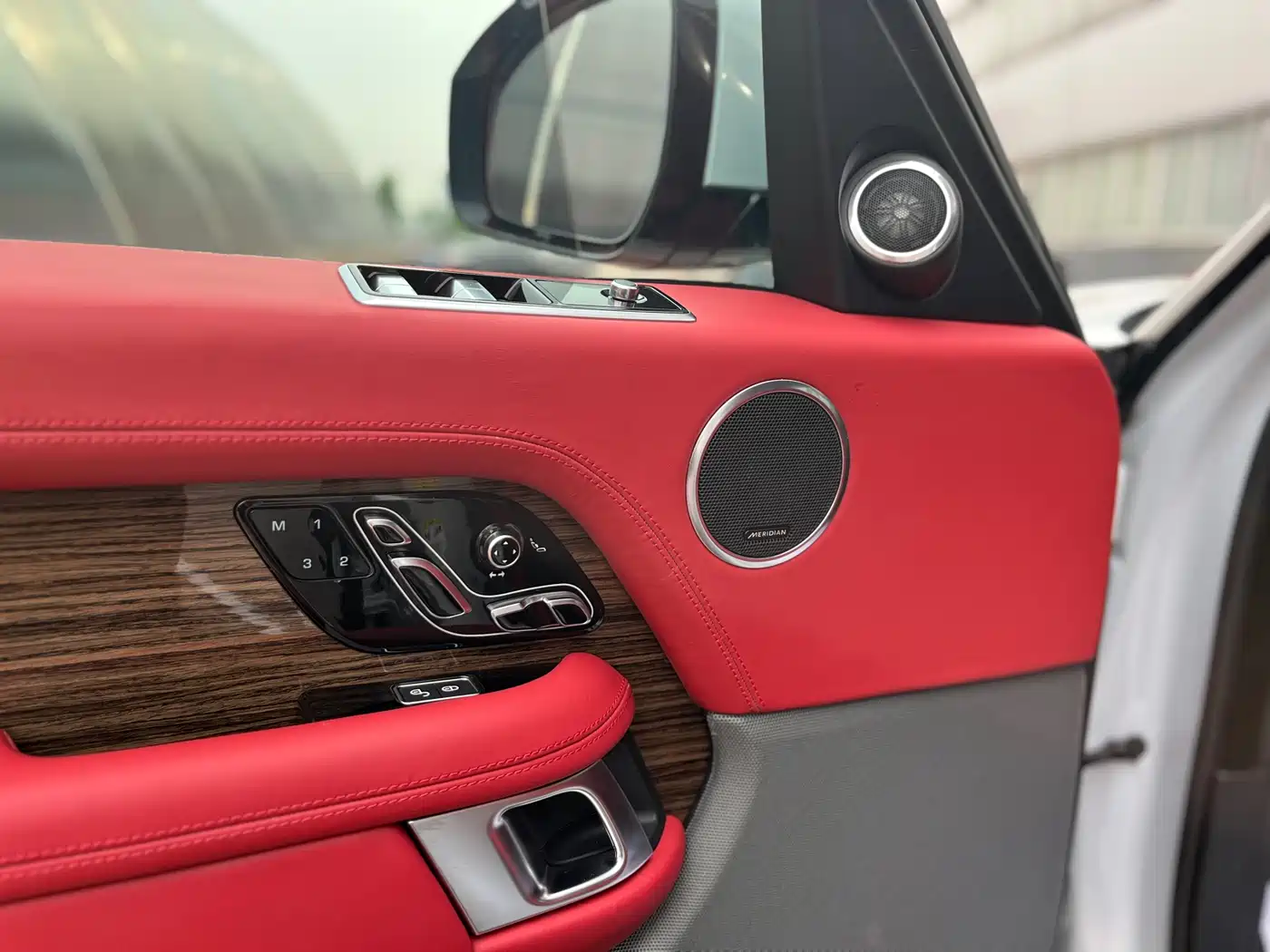 Land Rover Range Rover 2019 3.0 SC V6 Heritage Extended Edition фото 9