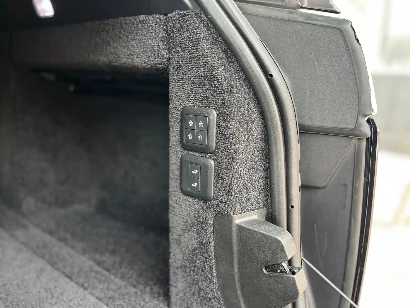 Land Rover Range Rover 2019 3.0 SC V6 Heritage Extended Edition фото 34