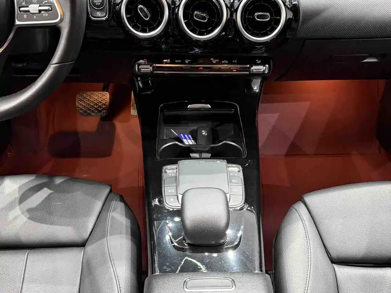Mercedes-Benz A-Class 2022 A 180 L Sport Sedan фото 19