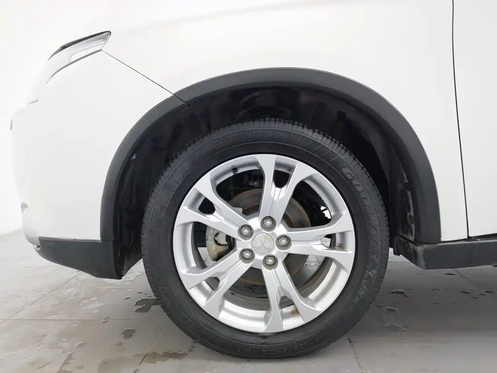 Mitsubishi Outlander (Import) 2015 2014 2.4L 4WD Luxury Value Edition 5-seater