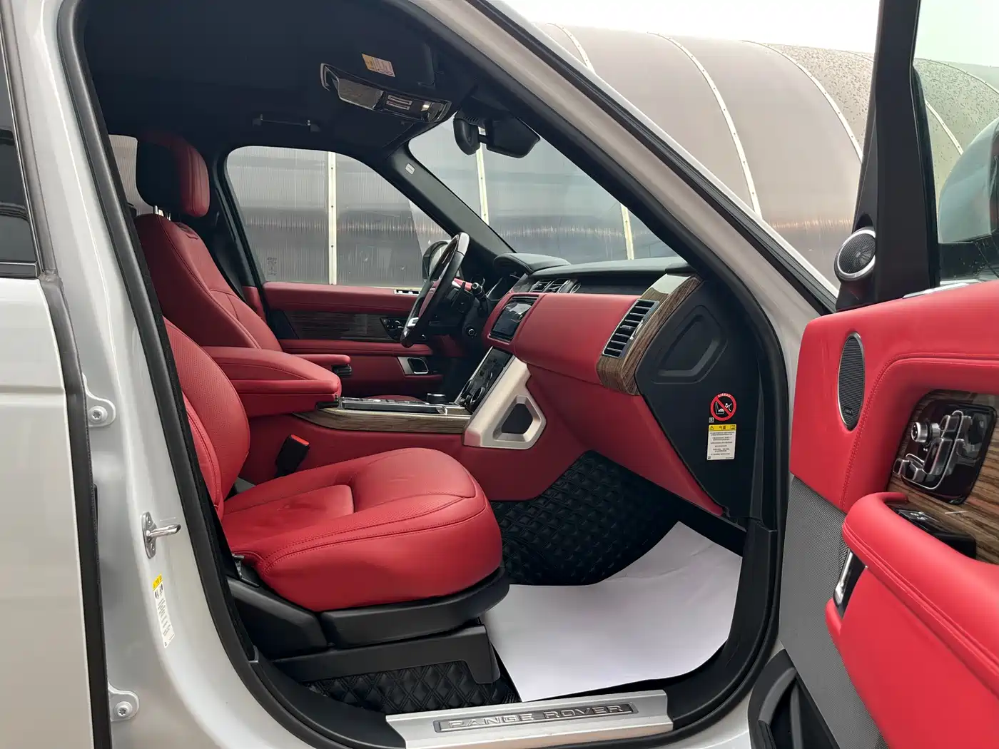 Land Rover Range Rover 2019 3.0 SC V6 Heritage Extended Edition фото 25