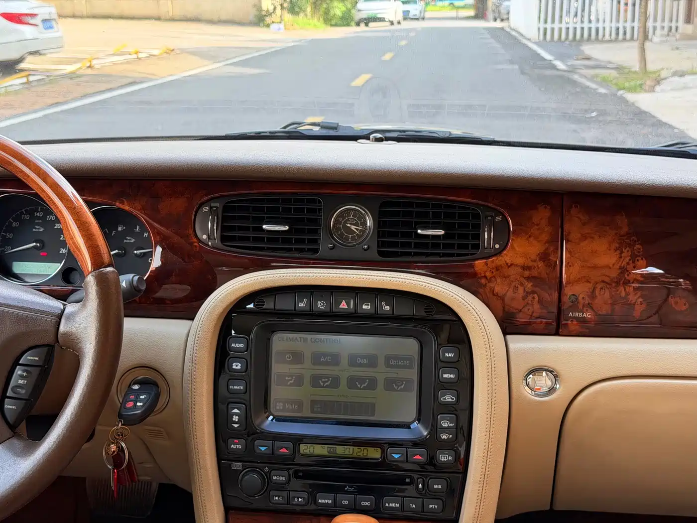 Jaguar XJ 2006 2005 Model XJ6L 3.0