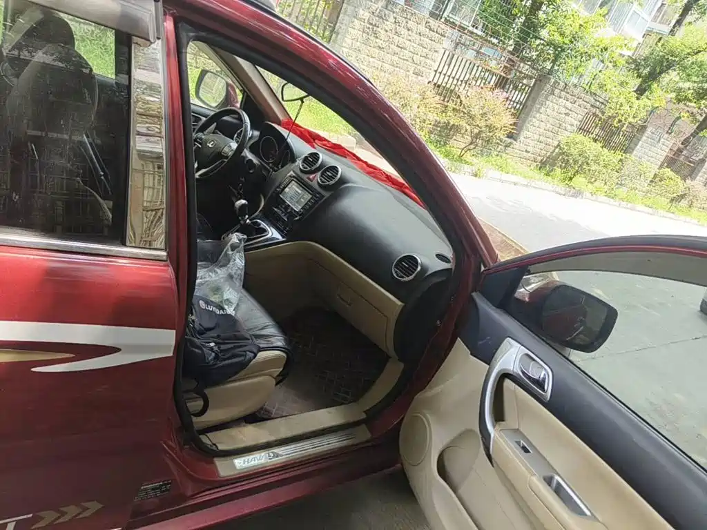 Photo 13 - Haval H6