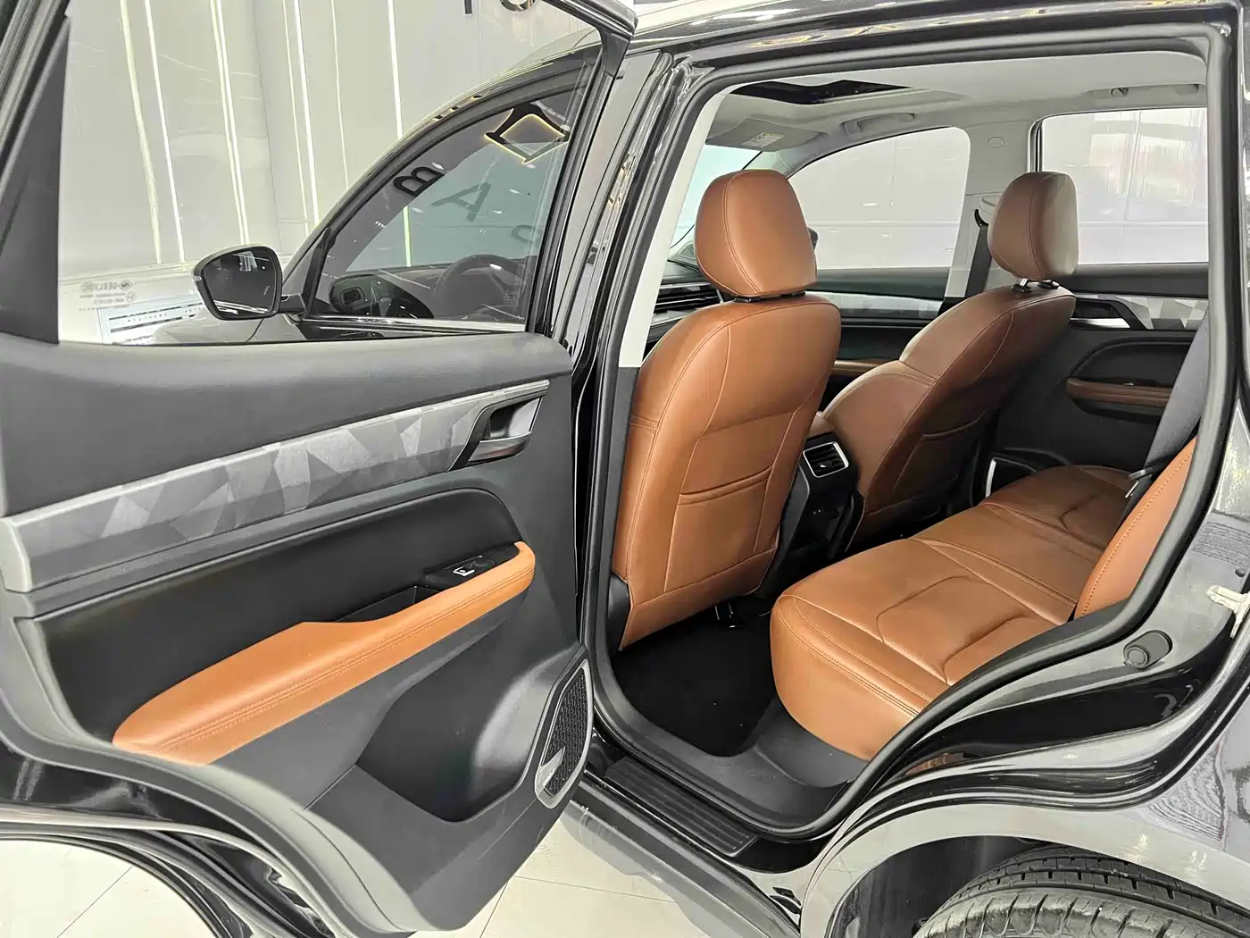 GEELY AUTOMOBILE VISION X6