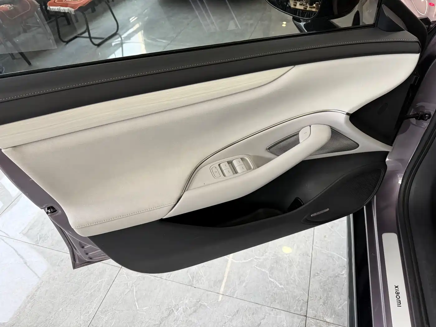 XIAOMI CAR XIAOMI SU7