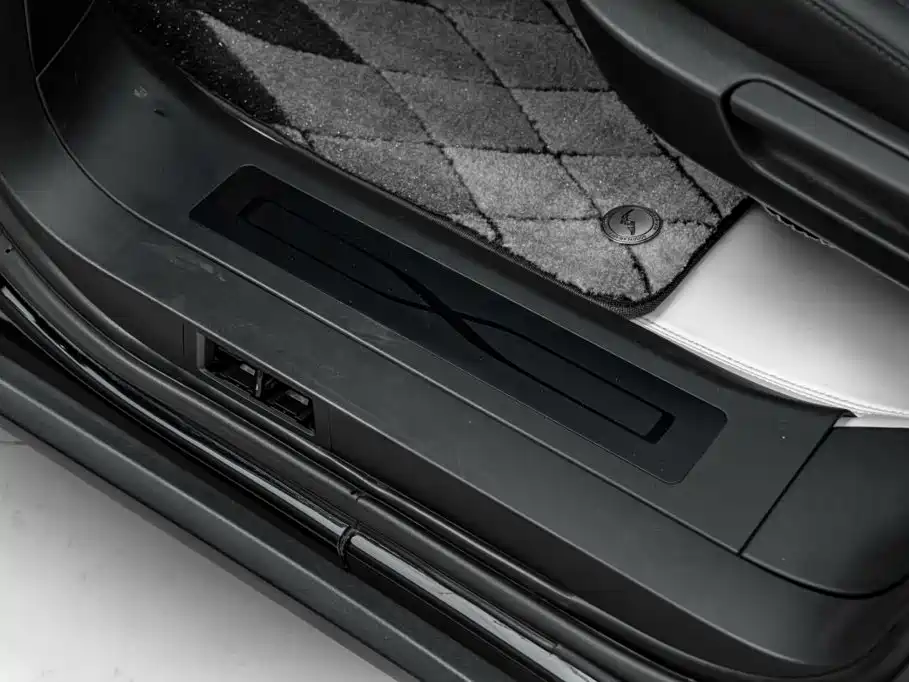 Фото 23 - Tesla Model X