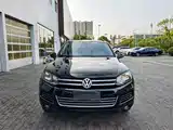Фото 2 - Volkswagen Touareg