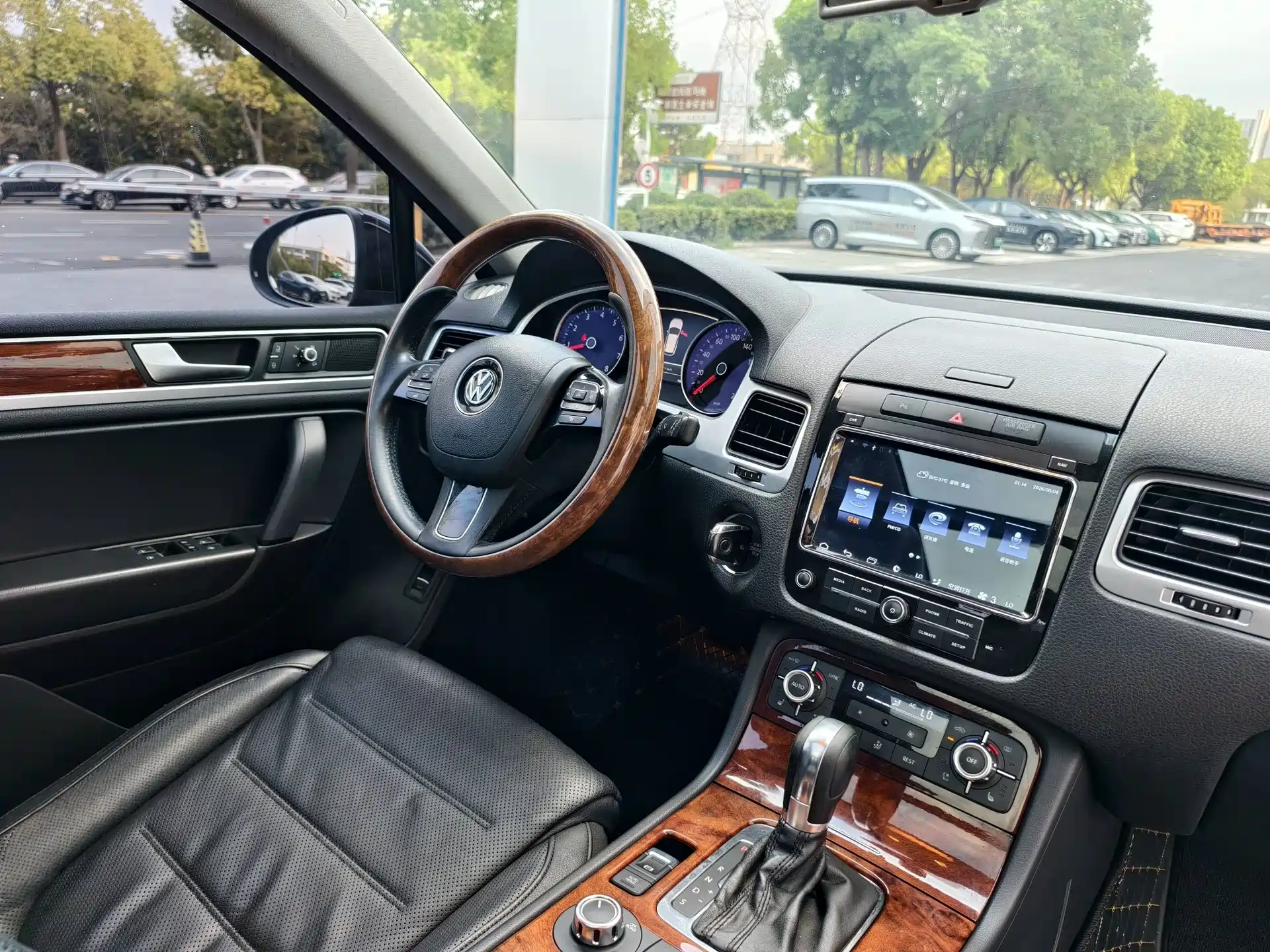 Фото 29 - Volkswagen Touareg