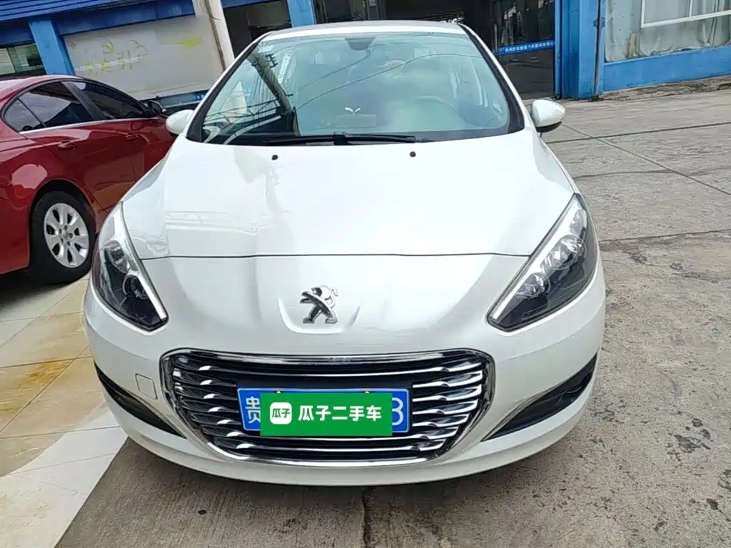 Peugeot 308 2015 2014 Model Joy Edition Classic 1.6L Automatic Superior Style