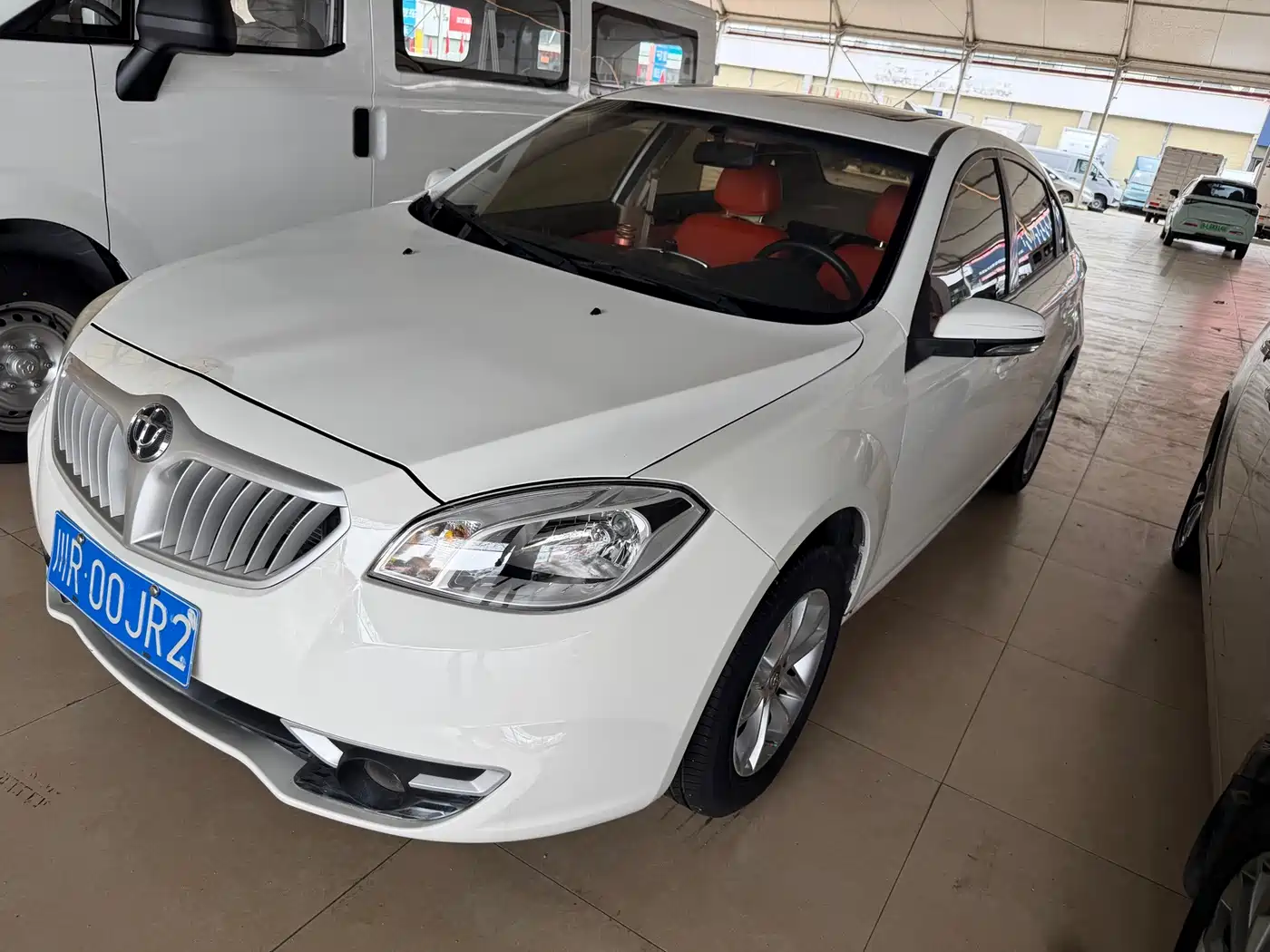 Zhonghua H330 2015 2013 1.5L Automatic Luxury