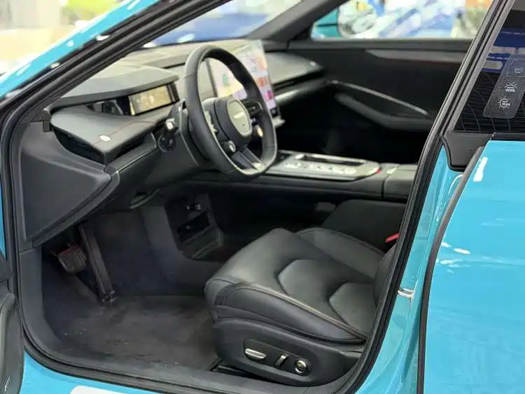 XIAOMI CAR XIAOMI SU7