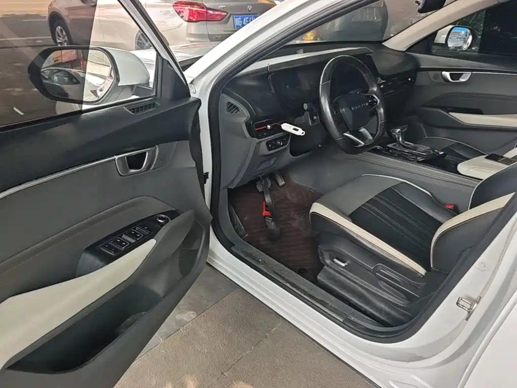 Baojun RC-6 2020 2019 1.5T CVT 24-hour Online Luxury