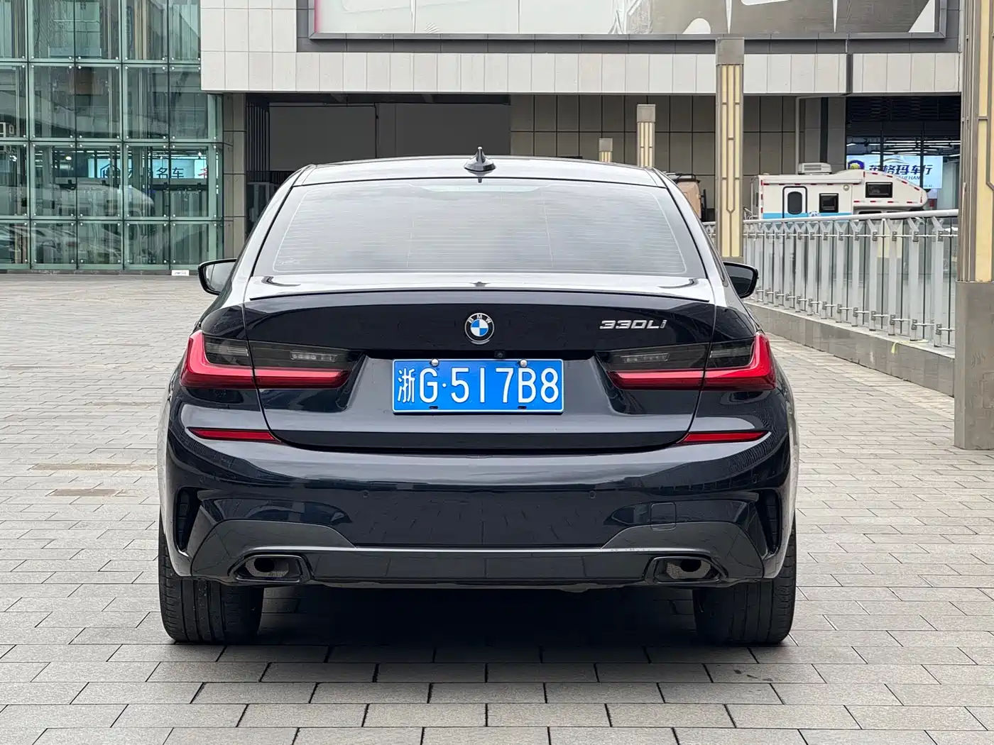 BMW 3 Series 2022 325Li M Sport Shadow Edition фото 8