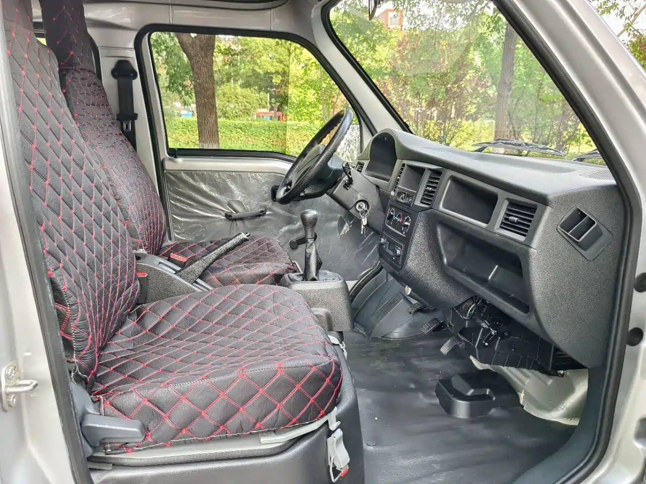 Wuling Motors Wuling Zhiguang 2024 2023 1.5L Utility 5/7-seater