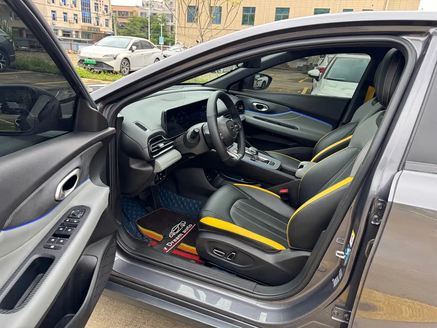 GAC Trumpchi Trumpchi Emkoo 2021 270T DCT J11 Edition фото 8