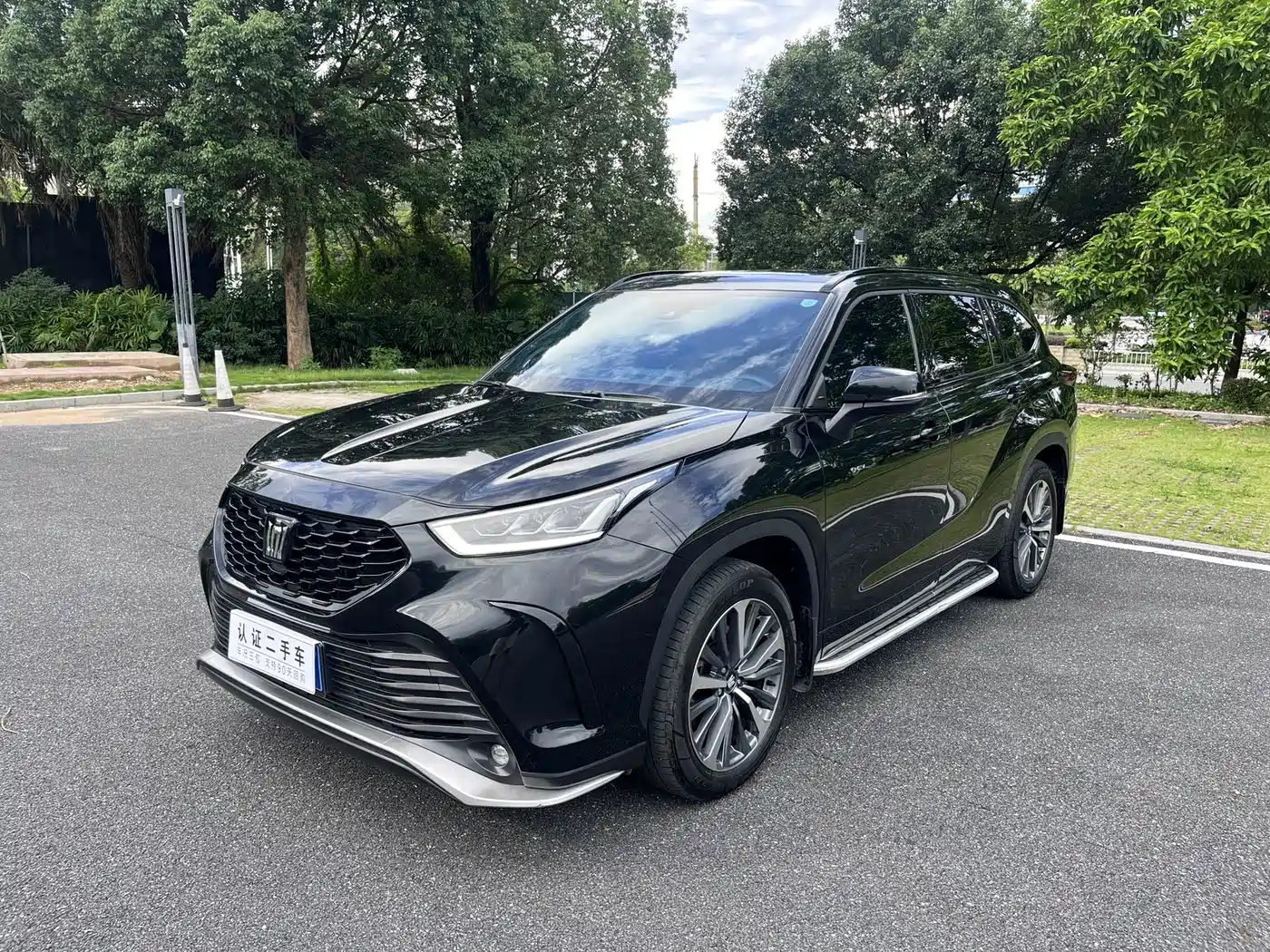 Toyota Crown Kluger 2025 2024 2.5L HEV 4WD Luxury Edition