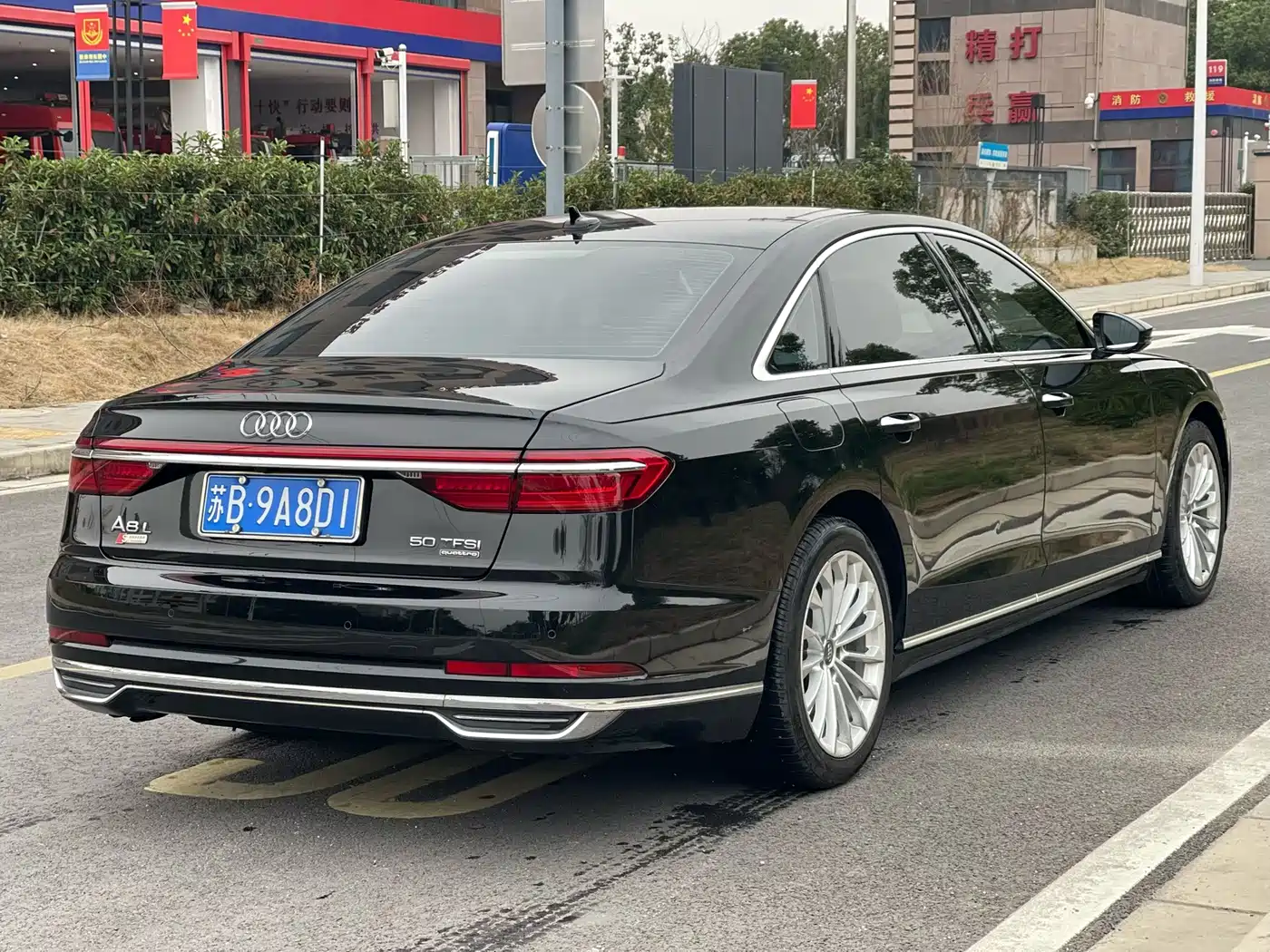 Audi A8 2019 Plus A8L 50 TFSI quattro Comfort фото 4