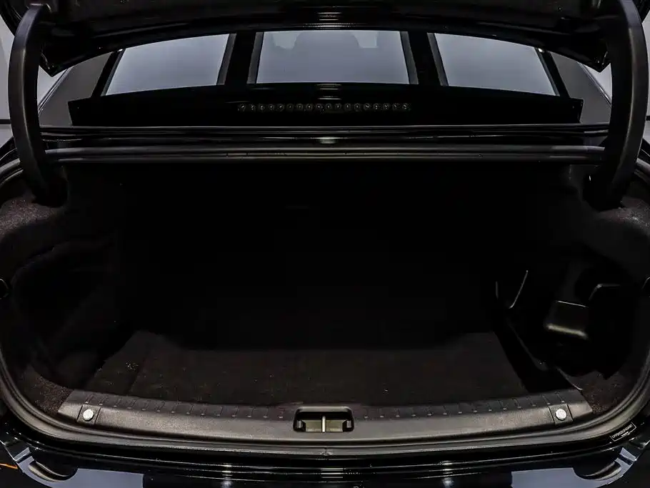 VOLVO S90 PLUG IN HYBRID