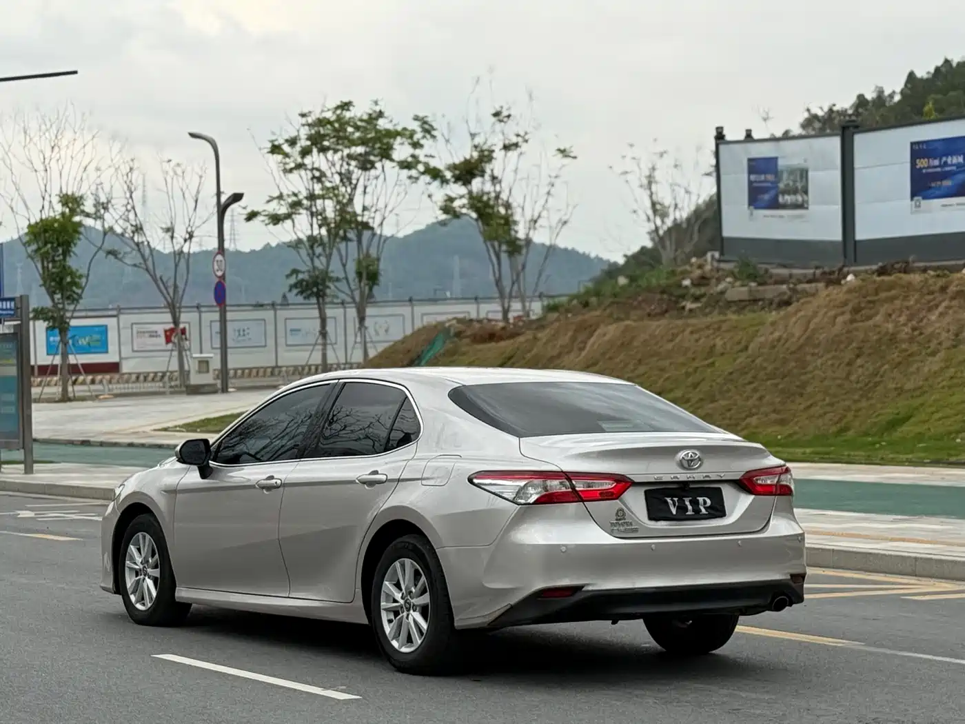 Toyota Camry 2018 2.0E Elite Edition фото 6