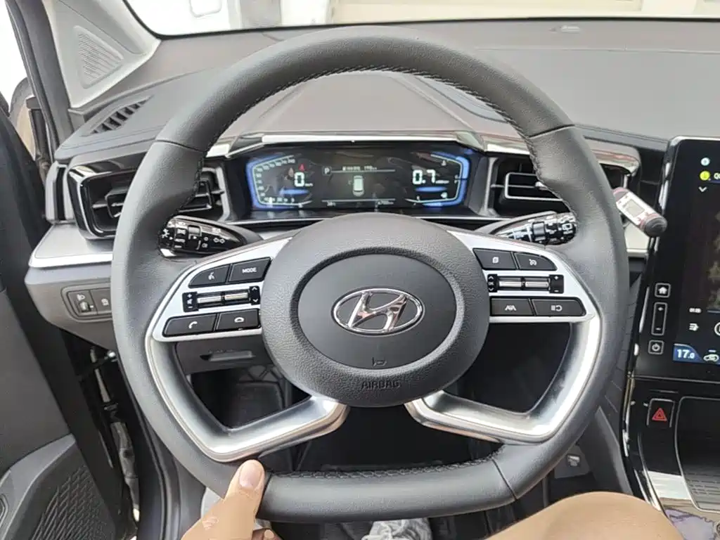 Hyundai Kustu 2026 2024 270TGDi LUX Premium Edition