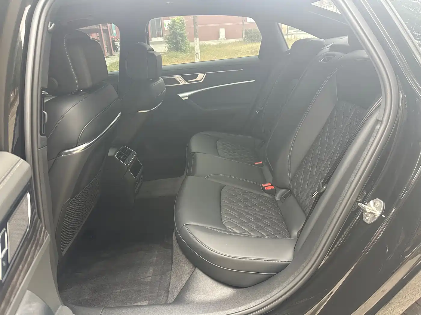 Audi A6L 2026 2026 Model Year 45 TFSI quattro Premium Dynamic