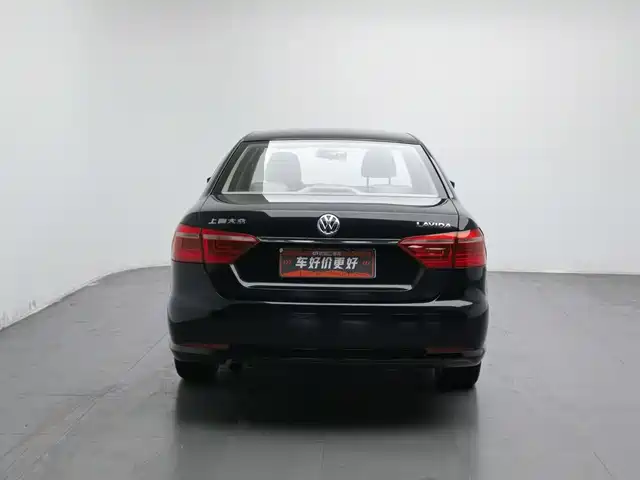 Volkswagen Lavida 2013 Facelift Classic 1.6L Automatic Comfort — фото 4