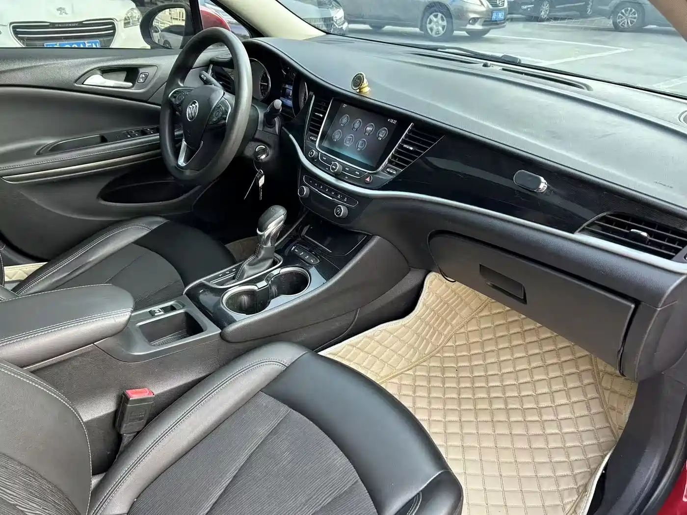 Buick Verano 2017 Sedan 20T DCT Leading фото 18