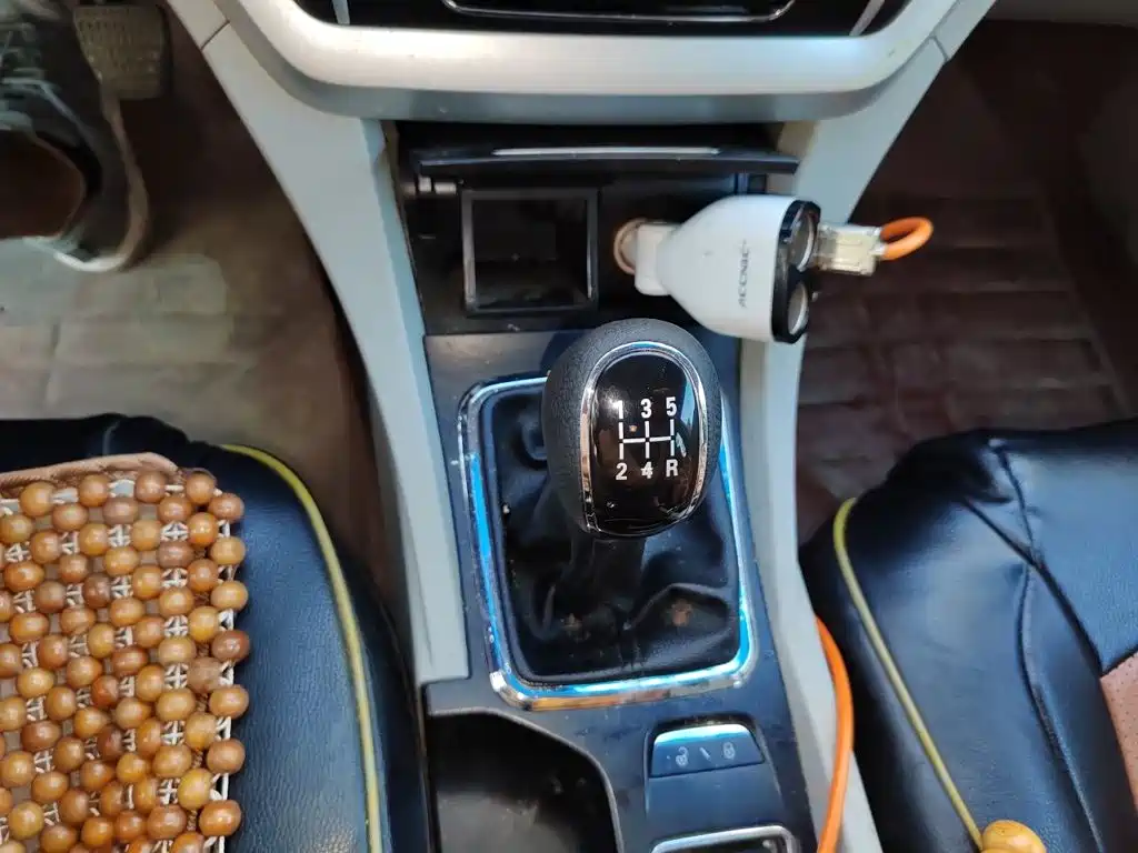 Geely Emgrand 2015 2014 Sedan 1.5L Manual Fashion