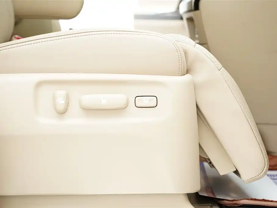 Toyota Alphard 2012 3.5L Luxury Edition фото 27