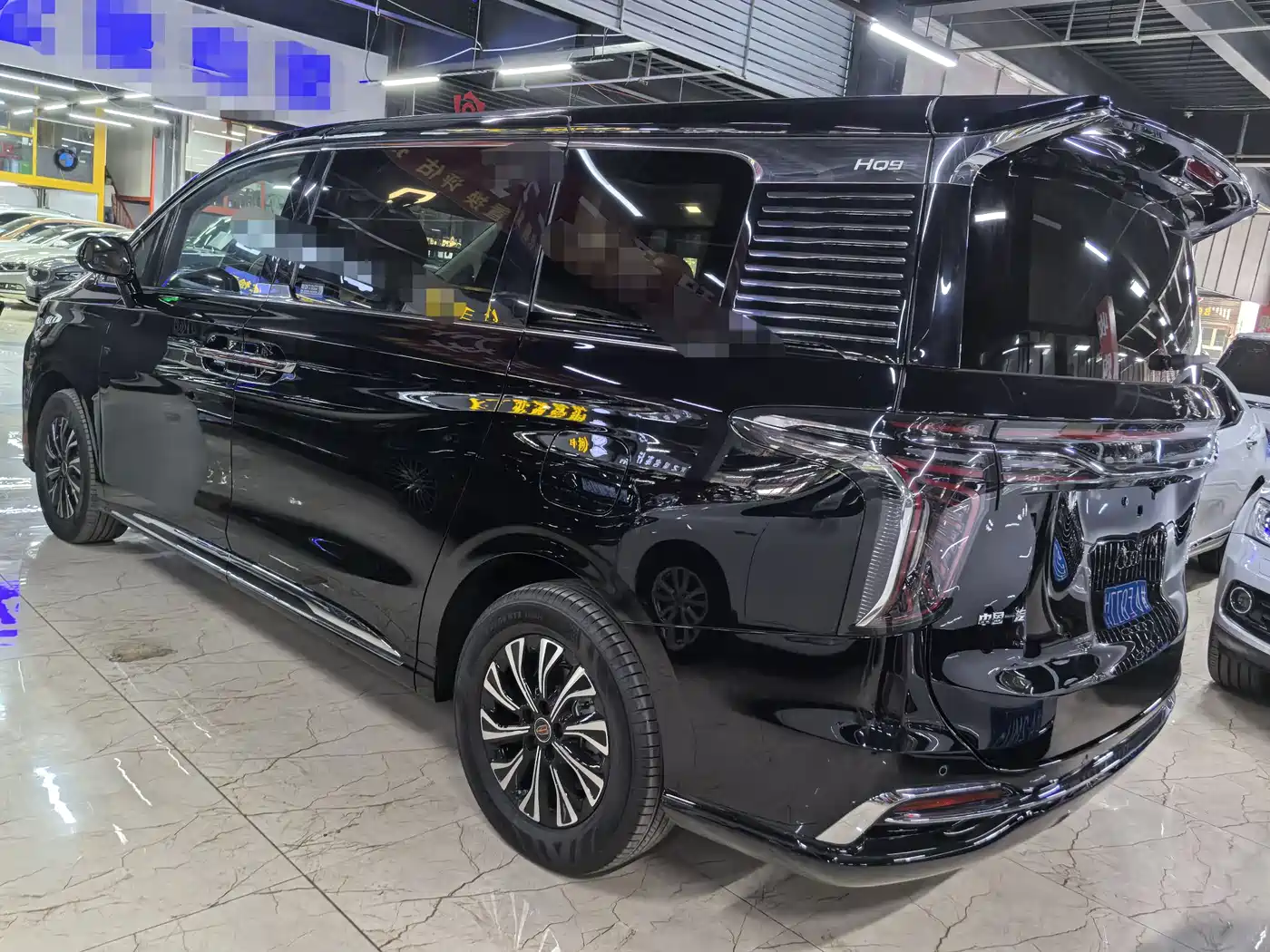 Hongqi HQ9 PHEV 2024 Model 2.0T AWD Business Edition фото 4