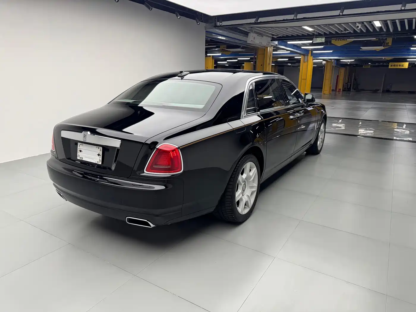Rolls-Royce Ghost 2013 2014 6.6T Extended Edition
