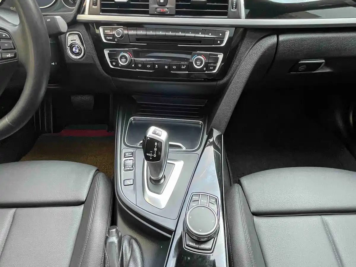 BMW 3 Series 2019 320Li Fashion Type фото 11