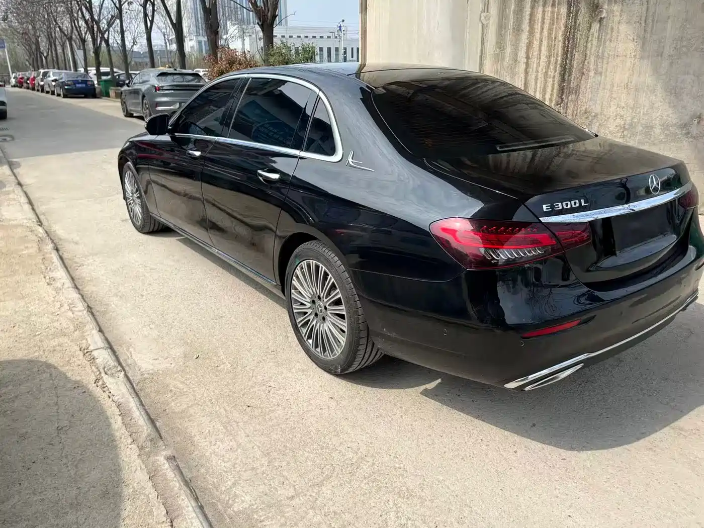  E CLASS