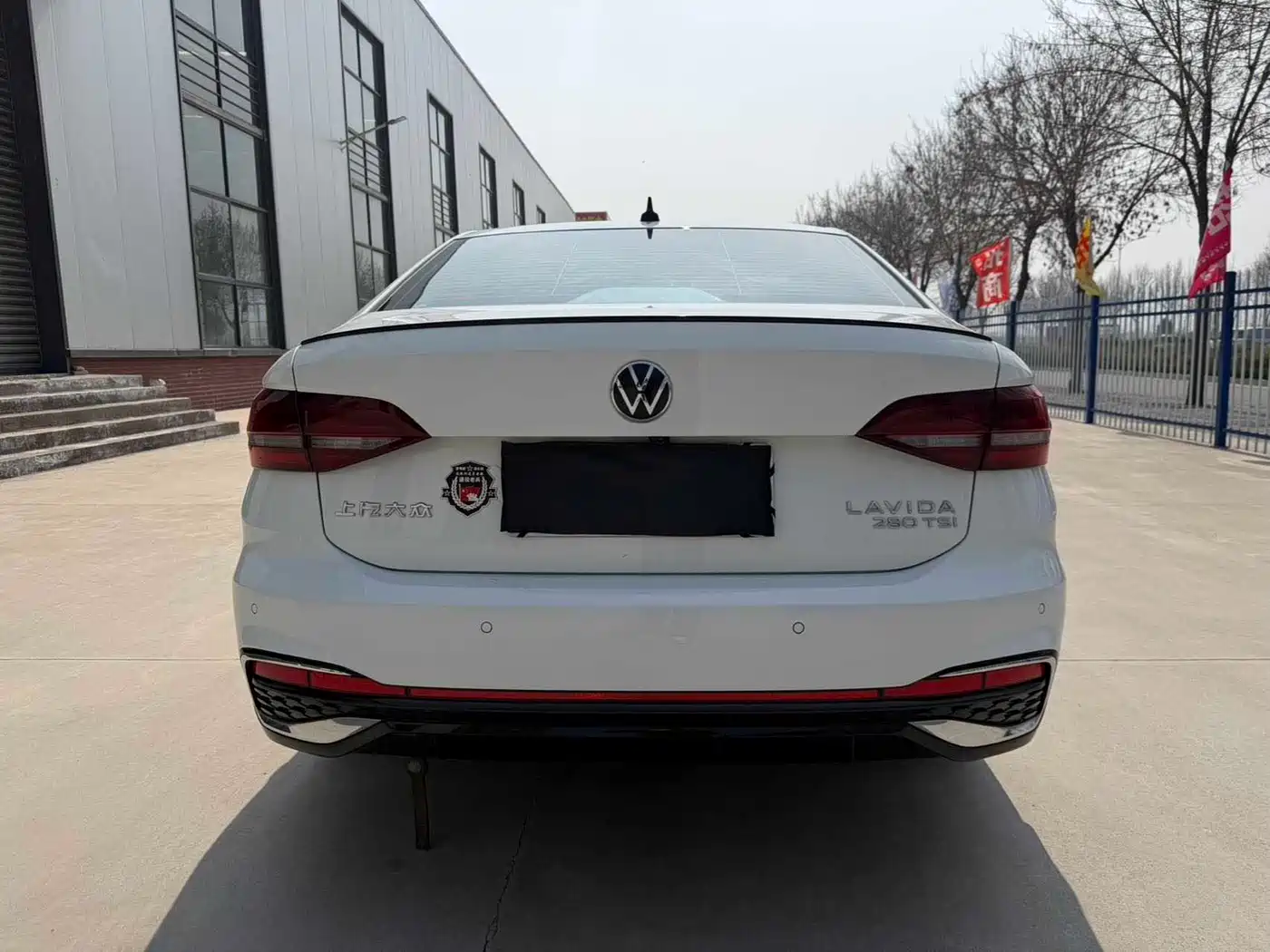 Volkswagen Lavida 2023 280TSI DSG Starlight Comfort Edition фото 6