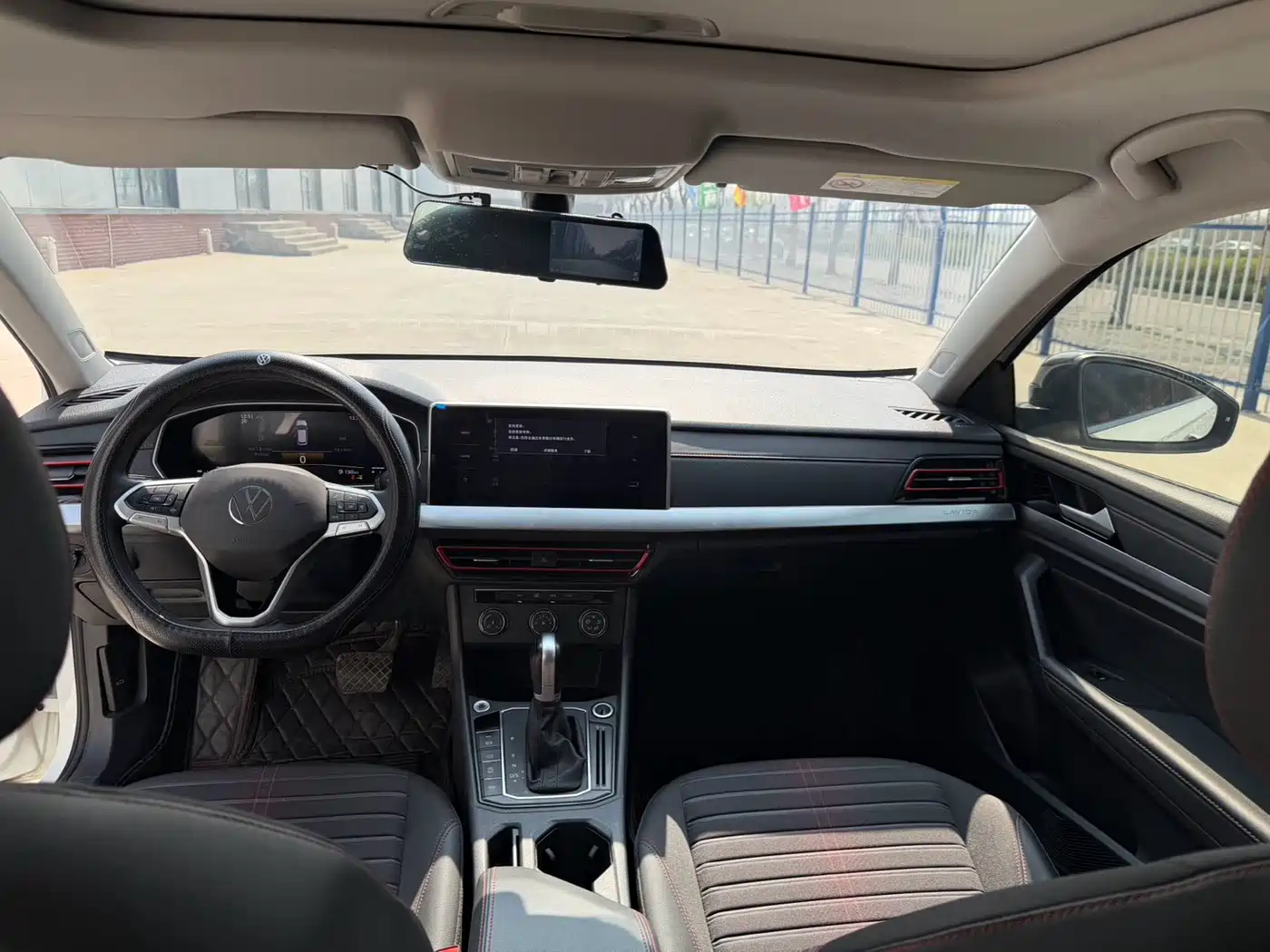 Volkswagen Lavida 2023 280TSI DSG Starlight Comfort Edition фото 11