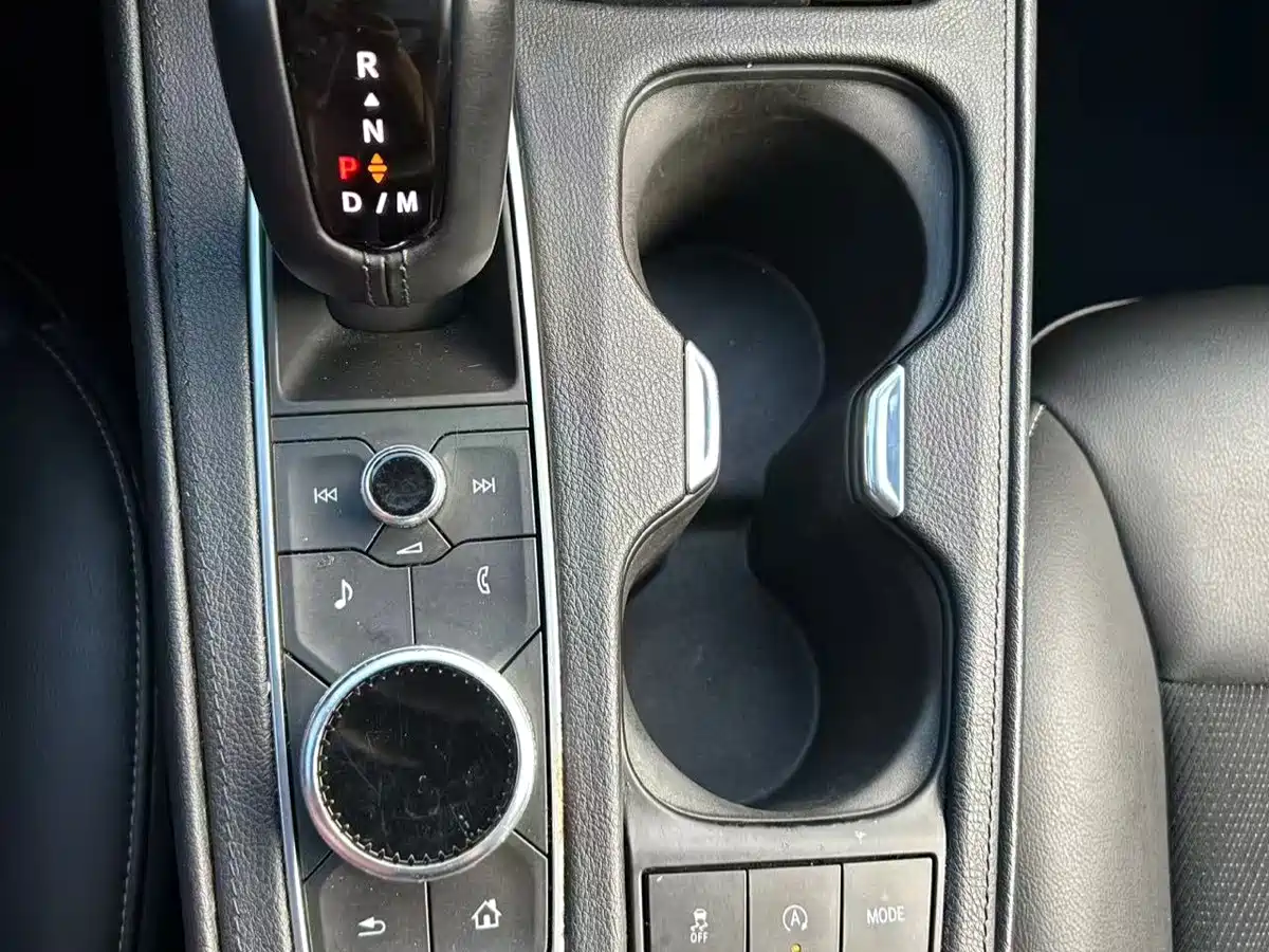 Cadillac XT4 2019 2018 Model 28T 2WD Technology