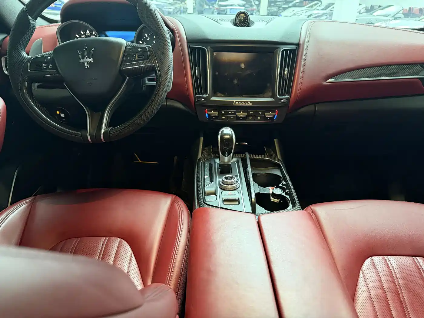 Maserati Levante 2016 3.0T Standard фото 10