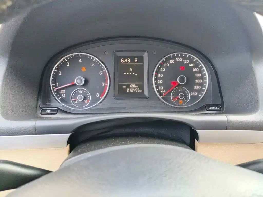 Фото 4 - Volkswagen Touran