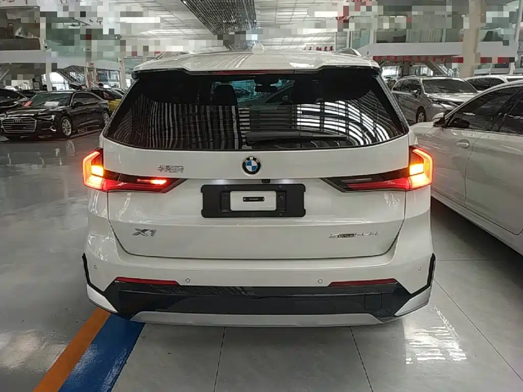 BMW X1 2025 2024 sDrive25Li X Design Package