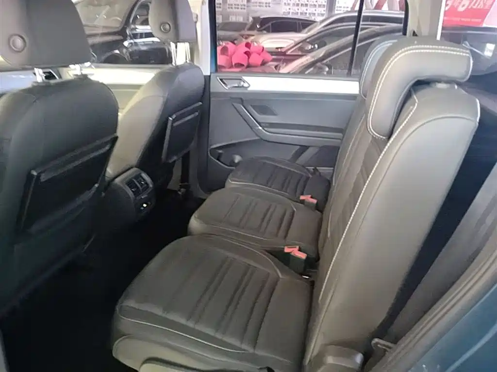 Volkswagen Touran 2016 Touran L 280TSI DSG Comfortline фото 17