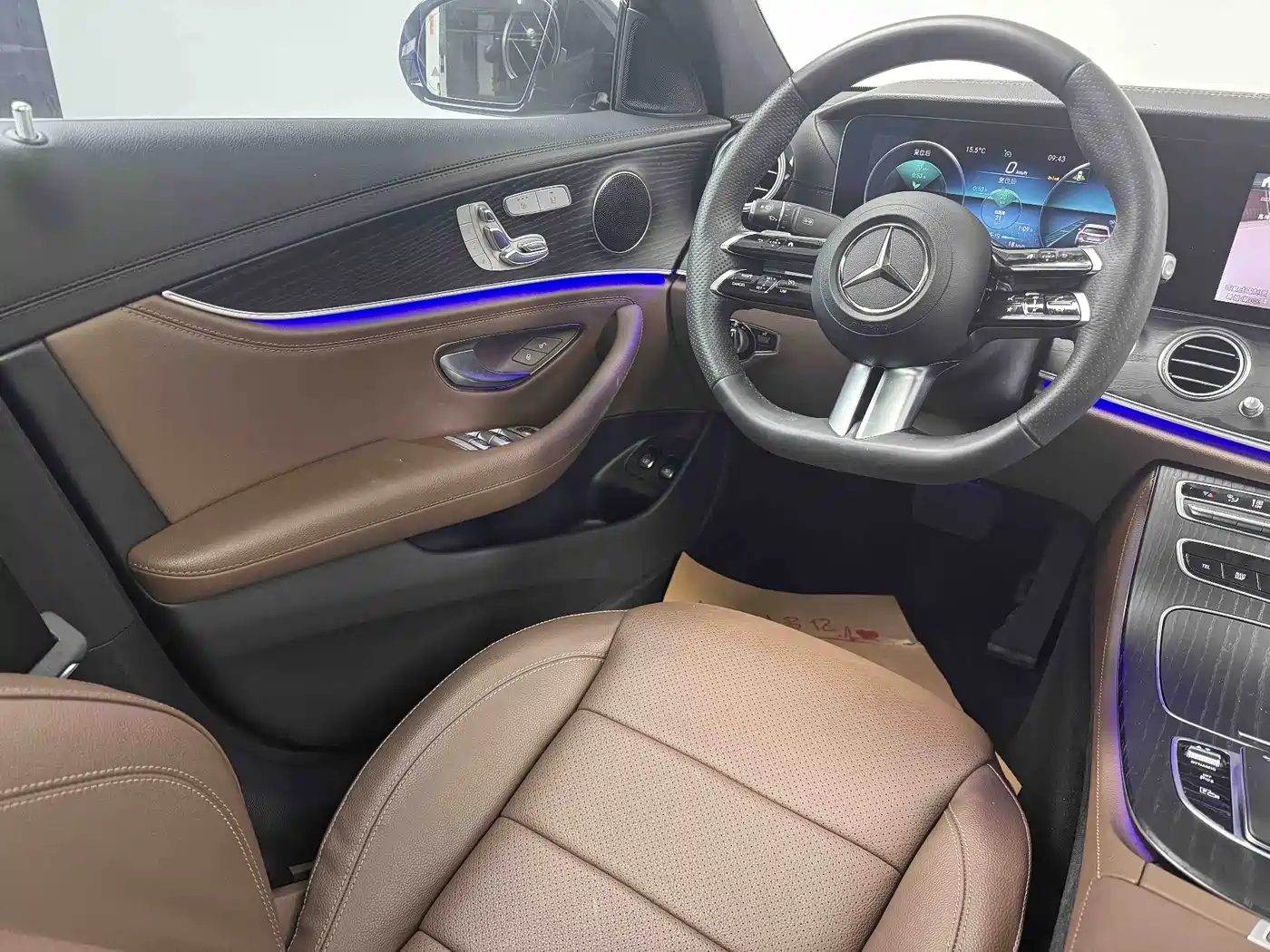 Mercedes-Benz E-Class New Energy 2023 E 350 e L Plug-in Hybrid Sport Sedan фото 22