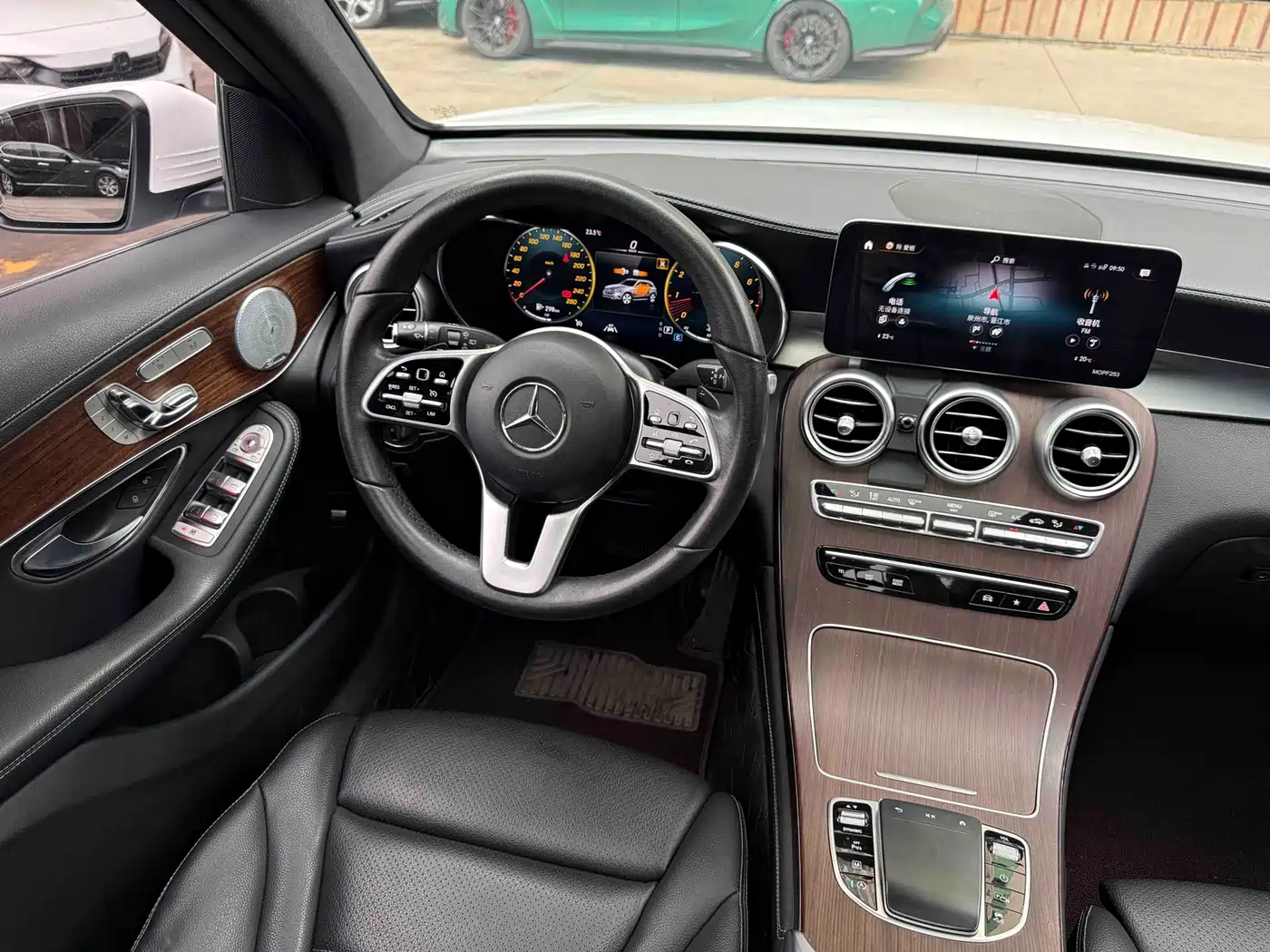 Mercedes-Benz GLC 2021 GLC 300 L 4MATIC Sporty фото 15
