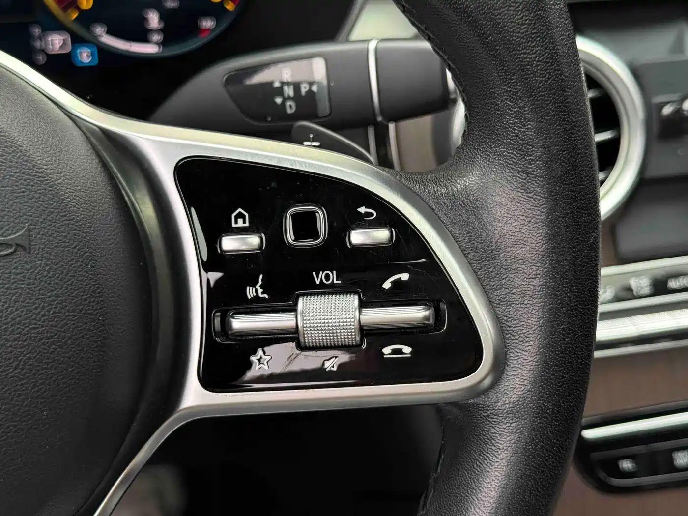 Mercedes-Benz GLC 2021 GLC 300 L 4MATIC Sporty фото 27
