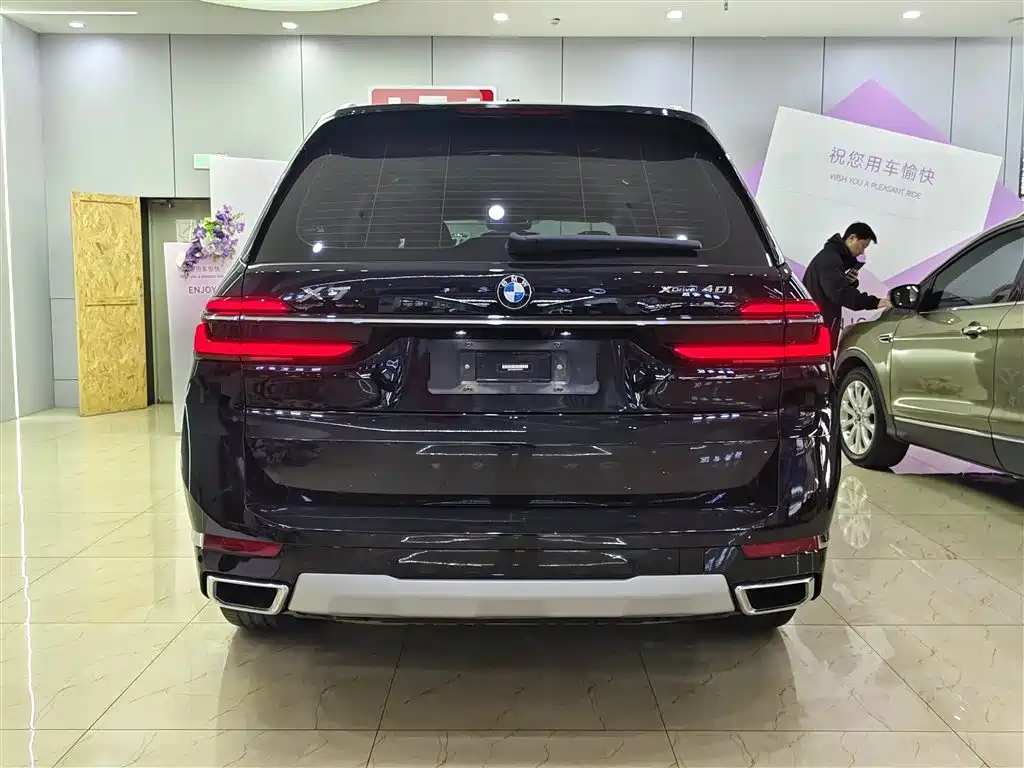BMW X7 2023 xDrive40i Leading Luxury Package фото 5