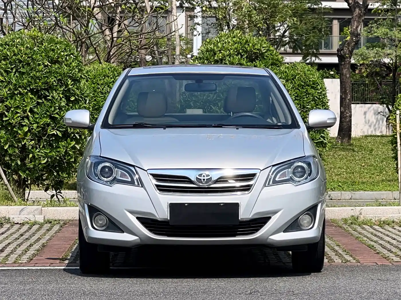 Toyota Corolla 2013 1.6L Automatic Excellence Edition фото 2