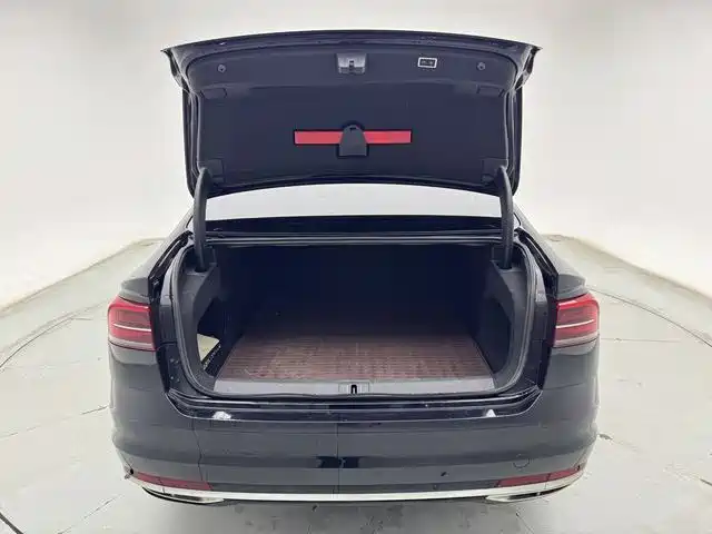 Volkswagen Phideon 2021 380TSI Luxury Edition фото 15