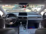 Фото 31 - Lexus RX