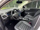 Фото 17 - Ford Edge
