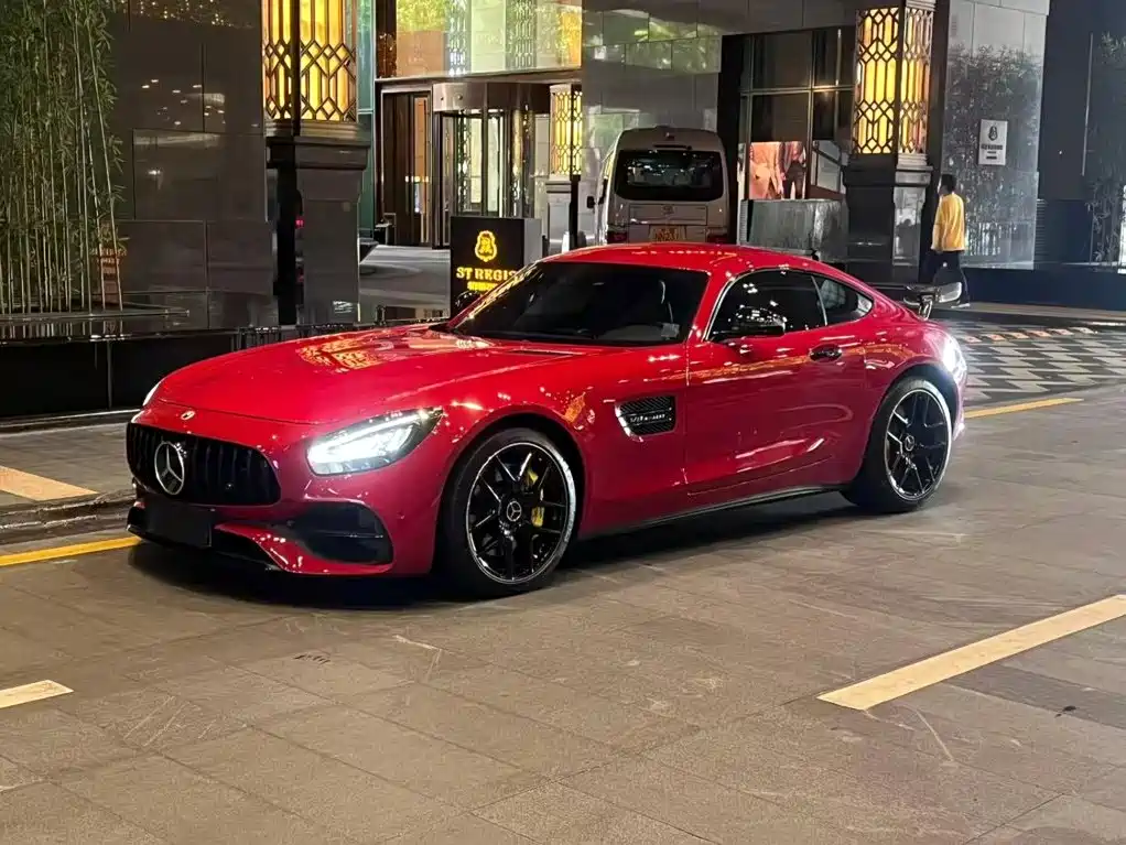 Фото 1 - Mercedes-Benz AMG GT
